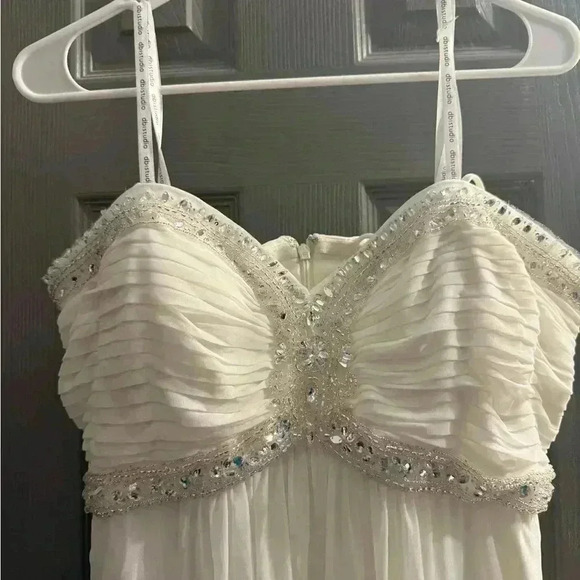 DB Studio by David’s Bridal A line beaded bodice wedding dress. EUC Size 18 - Picture 10 of 13